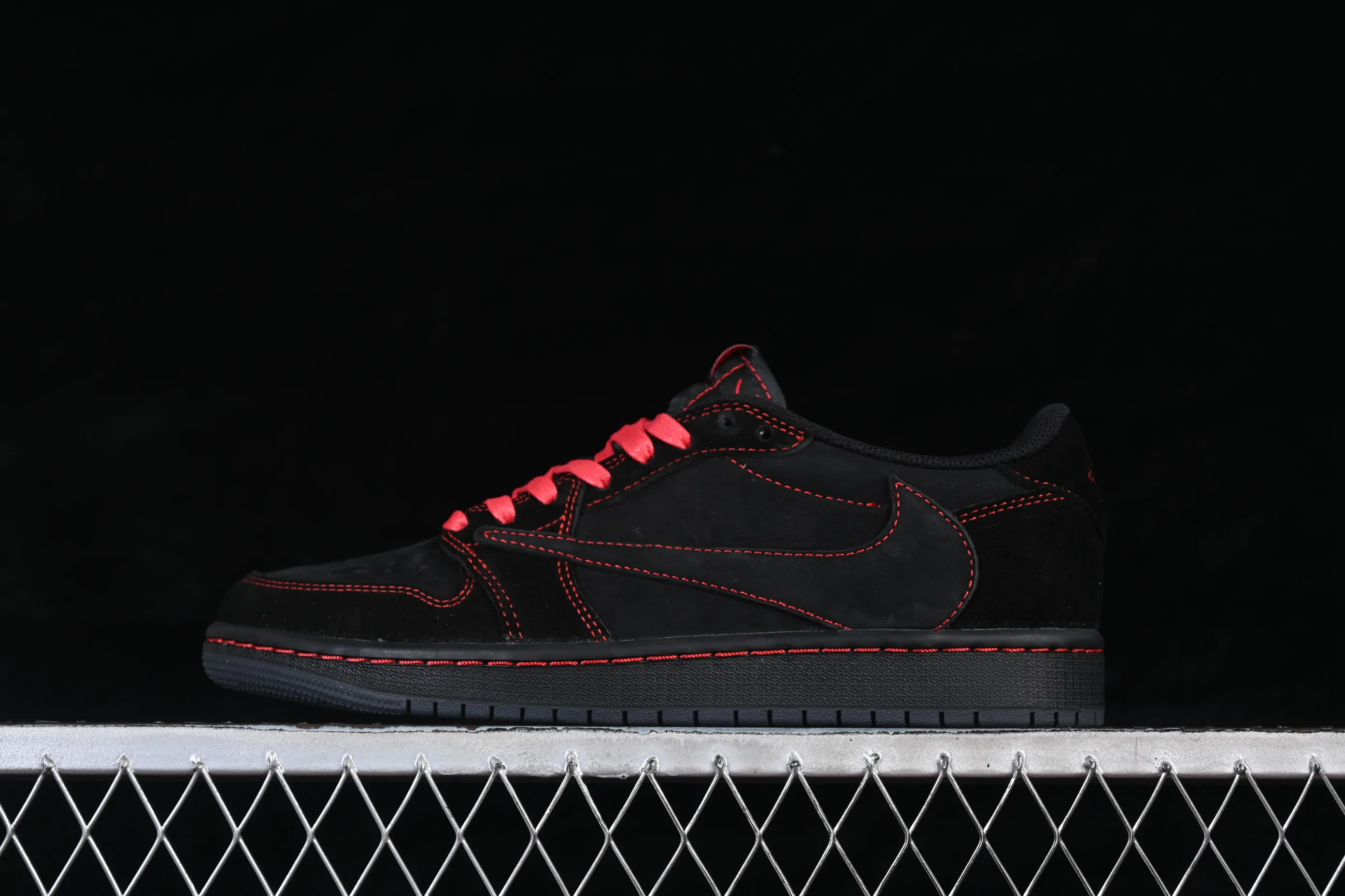 All Categories Air Jordan Jordan Series Basketball Shoes Air Jordan 1 Low High-end Customized Low-top Sneakers Travis Scott